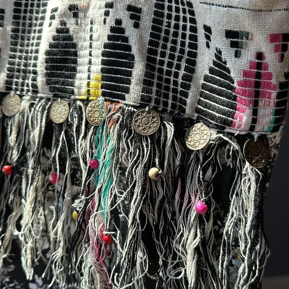 AMERICA & BEYOND Women's Cotton Floral Fringe Medallion Boho Tote Bag Black